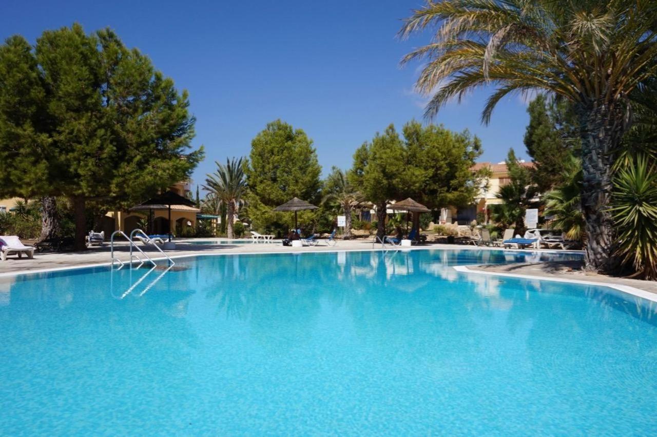 Paphos Modern Sea View Apartment Regina Gardens מראה חיצוני תמונה