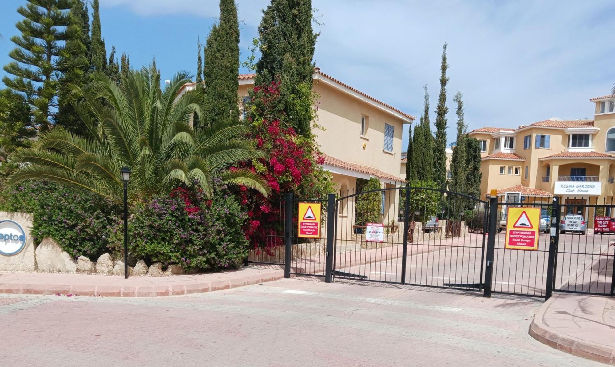 Paphos Modern Sea View Apartment Regina Gardens מראה חיצוני תמונה